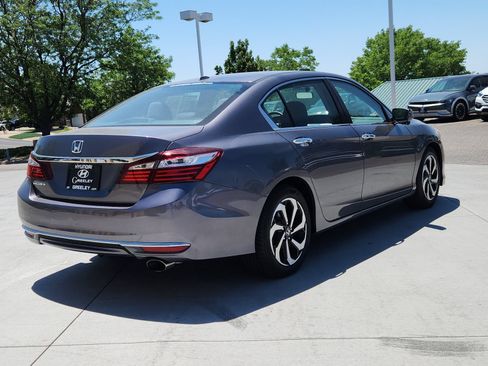 Used 2016 Honda Accord EX image 5