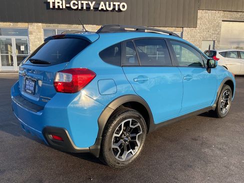 Used 2016 Subaru Crosstrek 2.0i Premium w/ Moonroof Package image 7