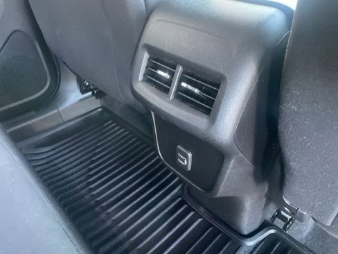Used 2019 Chevrolet Equinox LT FWD image 53