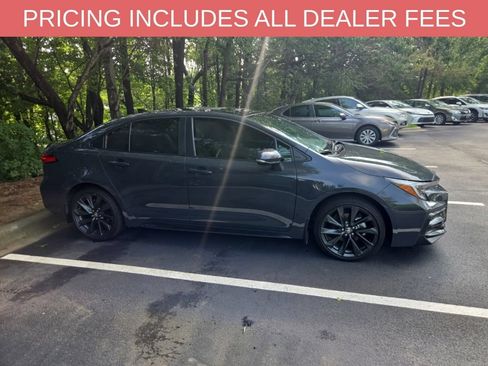 Certified 2025 Toyota Corolla SE w/ SE Premium Package FWD image 12