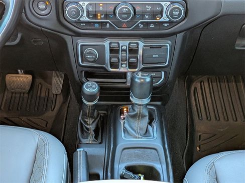 Used 2021 Jeep Wrangler Unlimited Sahara image 19
