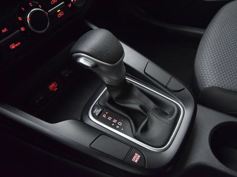 Used 2022 Kia Soul LX w/ Technology Package FWD image 22