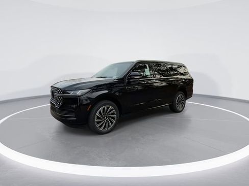 New 2025 Lincoln Navigator L Black Label AWD/4WD image 4