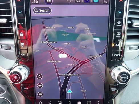 New 2026 RAM 1500 4x4 Crew Cab image 19