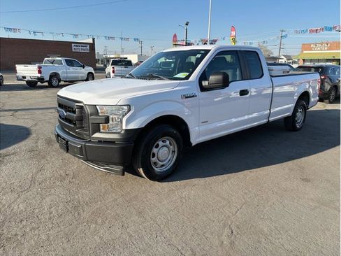 Used 2017 Ford F150 XL w/ Equipment Group 101A Mid RWD image 3