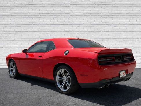 Used 2022 Dodge Challenger R/T RWD image 6