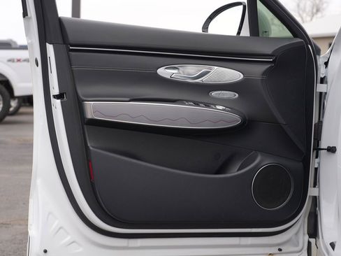 Used 2024 Genesis GV70 2.5T w/ Advanced Package image 15