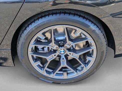 New 2026 BMW 330i Sedan w/ Premium Package image 9