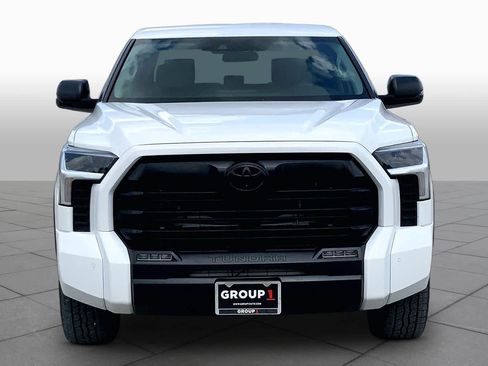 Used 2024 Toyota Tundra SR5 w/ SR5 Convenience Package AWD/4WD image 4