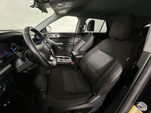 Certified 2022 Ford Explorer XLT AWD/4WD image 13