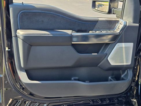 New 2025 Ford F250 Platinum image 21