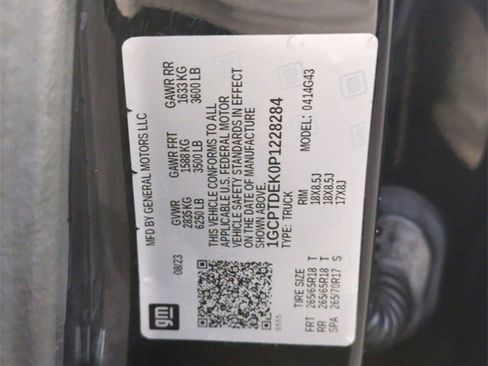 Used 2023 Chevrolet Colorado Z71 w/ Safety Package image 32