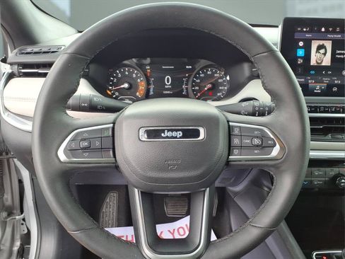 Used 2024 Jeep Compass Limited AWD/4WD image 9