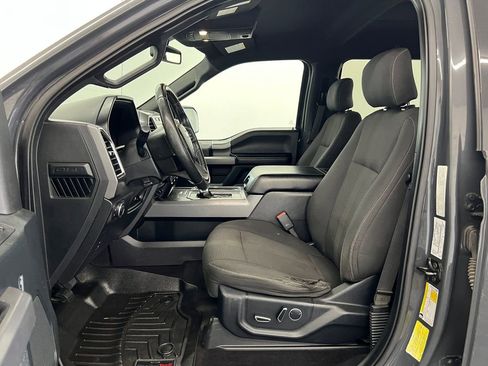 Used 2016 Ford F150 XLT w/ Equipment Group 302A Luxury AWD/4WD image 4