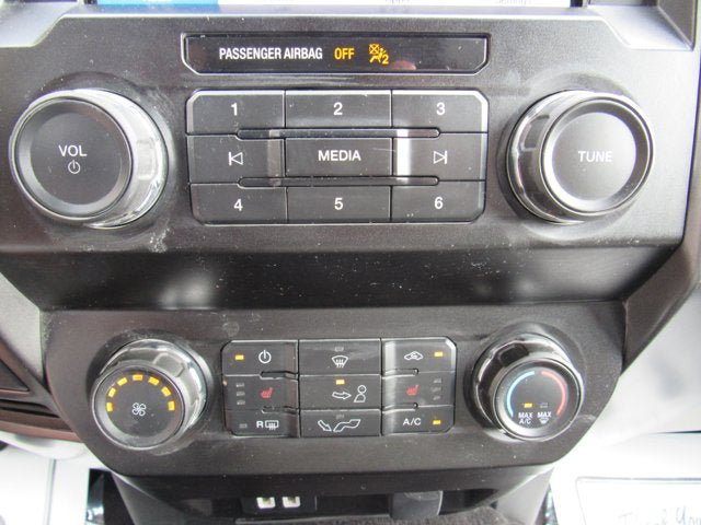 Used 2019 Ford F150 XLT w/ Equipment Group 302A Luxury AWD/4WD image 19