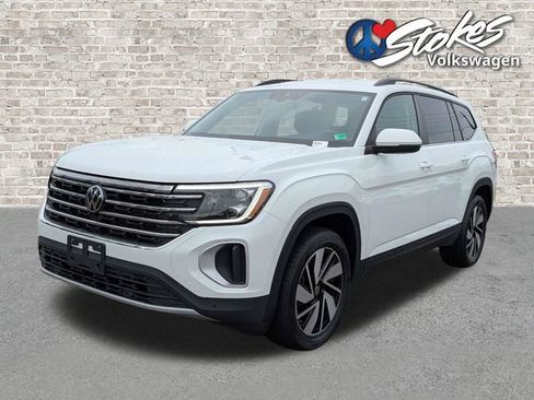 Certified 2025 Volkswagen Atlas SE FWD image 8