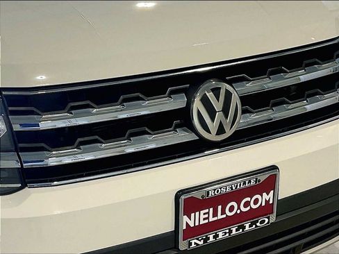 Used 2019 Volkswagen Atlas SEL AWD/4WD image 31