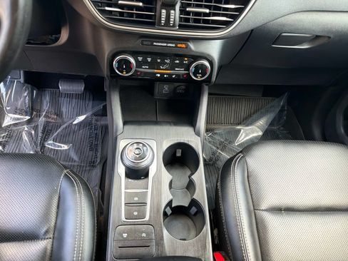 Used 2022 Ford Escape SEL AWD/4WD image 25