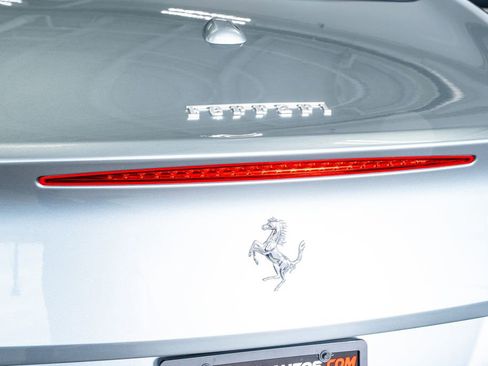 Used 2017 Ferrari California T image 29