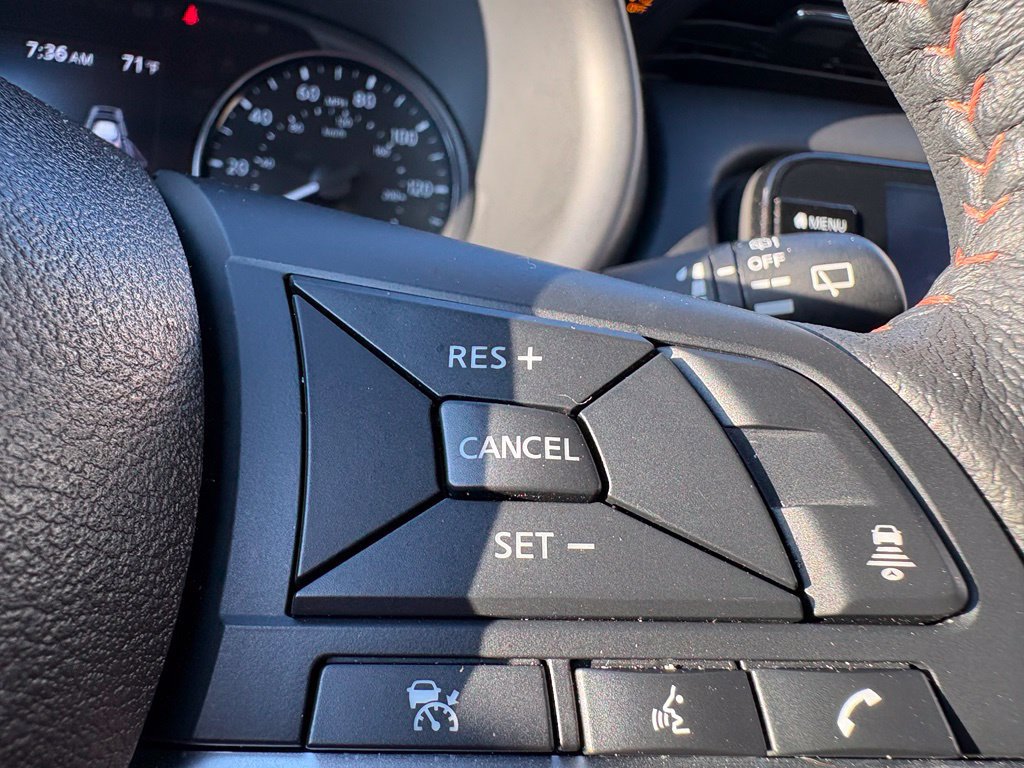 Used 2023 Nissan Kicks SR w/ SR Premium Package FWD image 34