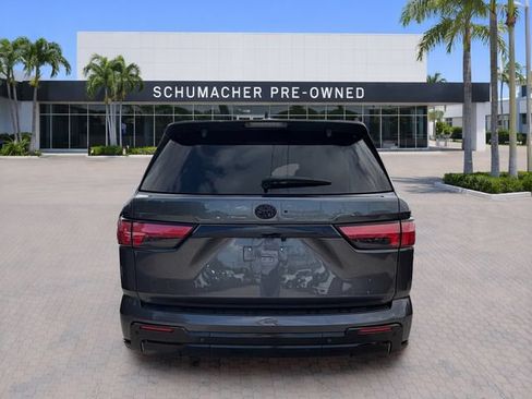 Used 2024 Toyota Sequoia Platinum AWD/4WD image 6