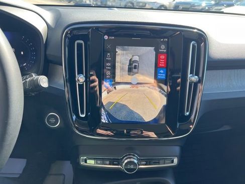 New 2026 Volvo XC40 B5 Plus w/ Protection Package Premier AWD/4WD image 33