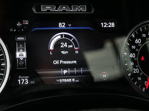 Used 2025 RAM 1500 Big Horn AWD/4WD image 31