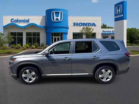 Used 2024 Honda Pilot EX-L image 3