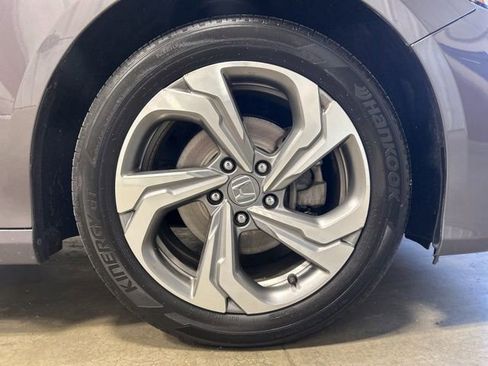 Used 2019 Honda Accord EX image 11