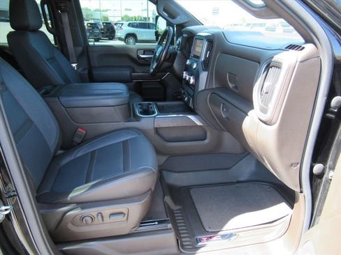 Used 2023 GMC Sierra 3500 Denali w/ Denali Black Diamond Edition AWD/4WD image 13