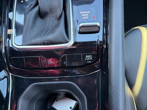 New 2026 Jeep Compass Latitude image 18