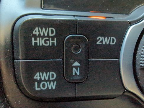 Used 2021 RAM 2500 Big Horn w/ Safety Group AWD/4WD image 37