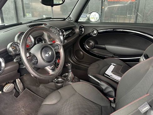 Used 2015 MINI Cooper S image 8