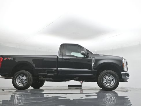 Certified 2024 Ford F250 XL w/ XL Off-Road Package image 45