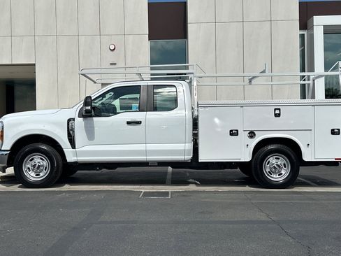New 2026 Ford F250 XL w/ XL Chrome Package image 6