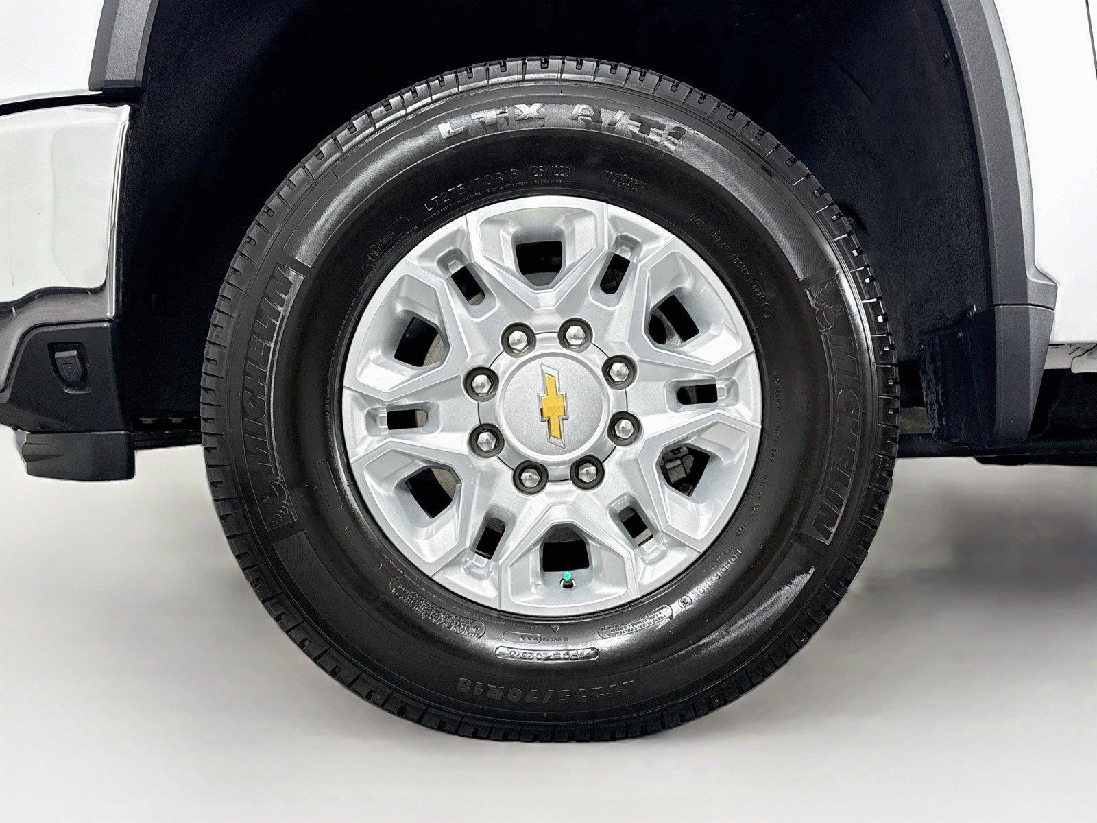 Used 2026 Chevrolet Silverado 2500 LTZ AWD/4WD image 40
