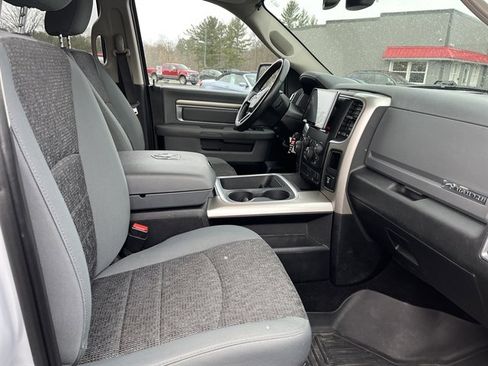 Used 2018 RAM 1500 Big Horn image 32
