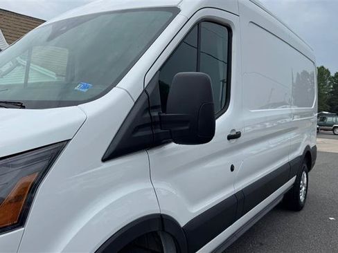 Used 2023 Ford E-Transit Medium Roof RWD image 14