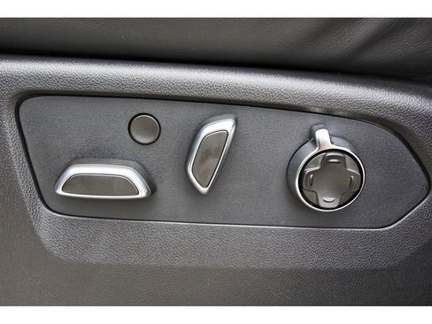 New 2026 Cadillac Escalade ESV Platinum Sport w/ LPO, ONYX Package image 23