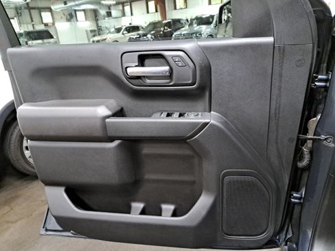 Used 2022 Chevrolet Silverado 1500 Custom w/ Safety Confidence Package AWD/4WD image 25