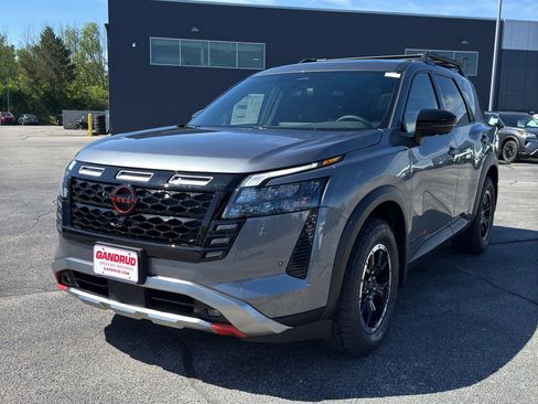 New 2026 Nissan Pathfinder Rock Creek AWD/4WD image 2