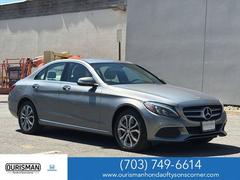 Used 2015 Mercedes-Benz C 300 4MATIC Sedan image 1