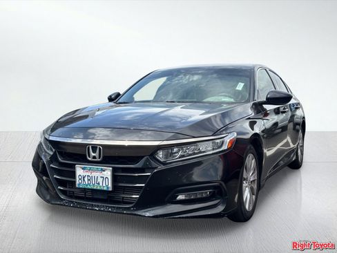 Used 2019 Honda Accord Sport image 2