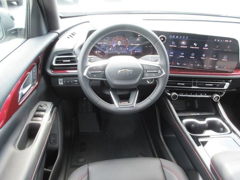 New 2026 Chevrolet Traverse Z71 w/ Driver Confidence Package image 15