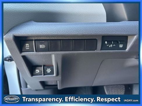 Certified 2024 Toyota Sienna XLE image 18