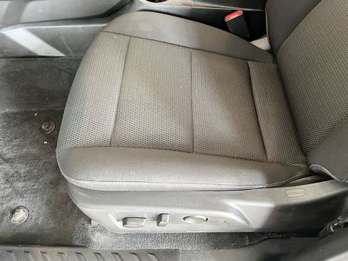 Used 2025 Chevrolet Colorado LT w/ Advanced Trailering Package AWD/4WD image 19