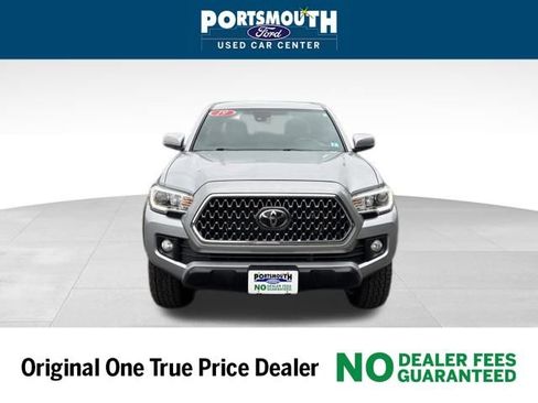 Used 2019 Toyota Tacoma TRD Off-Road image 9