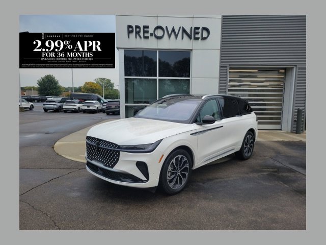 Certified 2024 Lincoln Nautilus Reserve w/ Equipment Group 202A AWD/4WD image 1