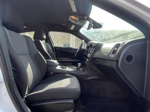 Used 2018 Dodge Charger SXT Plus RWD image 25