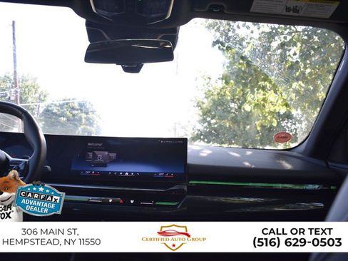 Used 2025 BMW 530i w/ Premium Package RWD image 29